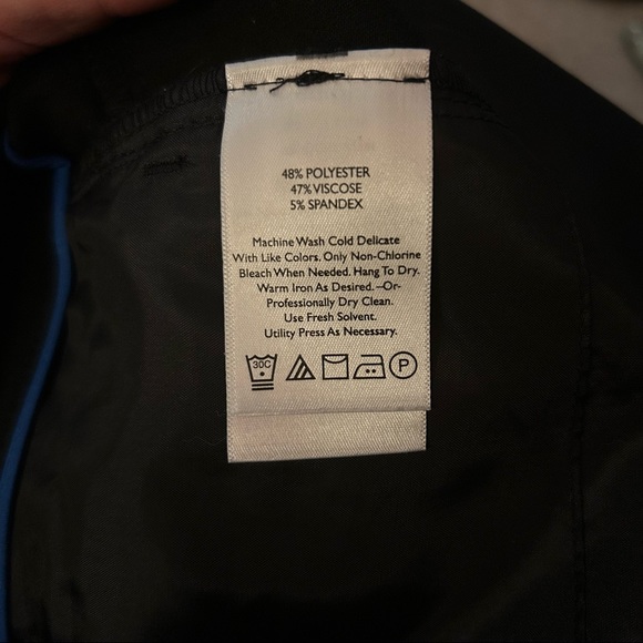 Eddie Bauer Women’s Pants - Picture 4 of 5